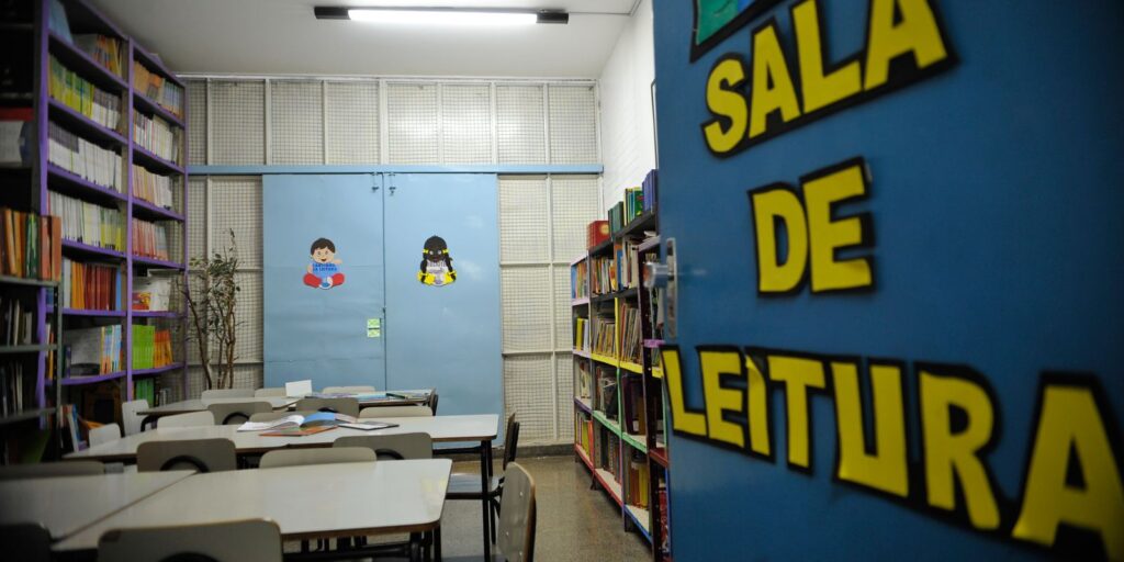 maioria-no-pais,-alunos-mais-pobres-tem-menor-aprendizado-em-leitura
